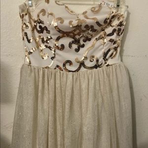 Elegant white mini dress